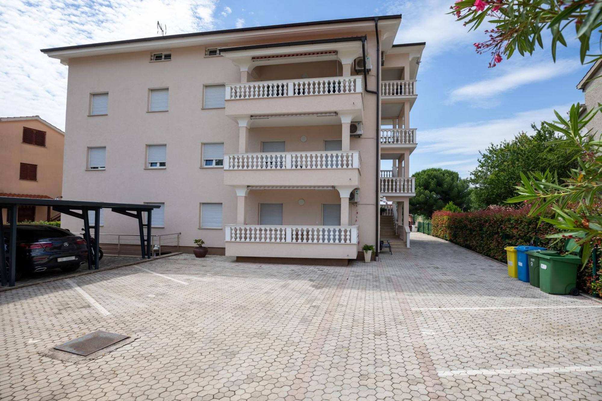 Apartments Lidija Matosevic Пореч Екстер'єр фото